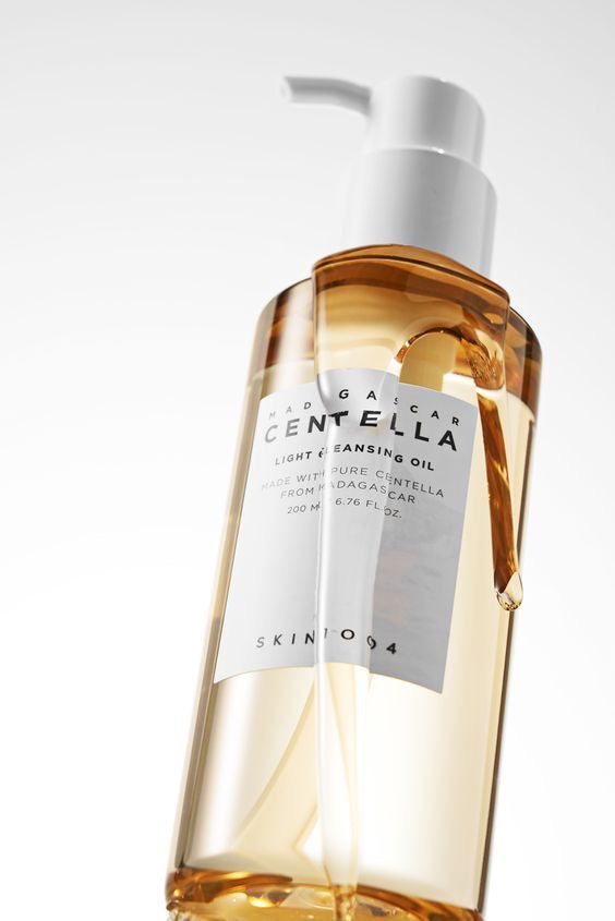 Démaquillant « Light cleansing oil »